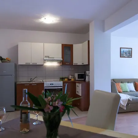 Helga Apartment