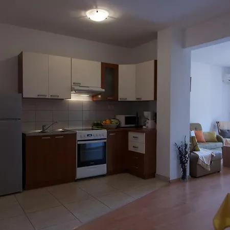 Apartment Helga *