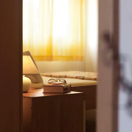 Helga Апартаменты *